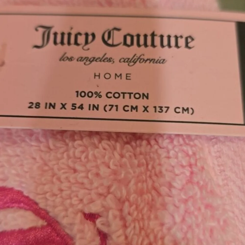 Juicy Couture Pink Bath Towel Set